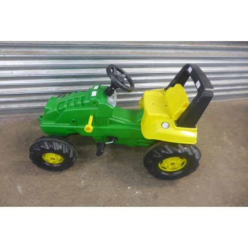 2224 - John Deere pedal tractor Go-kart - Police repossession