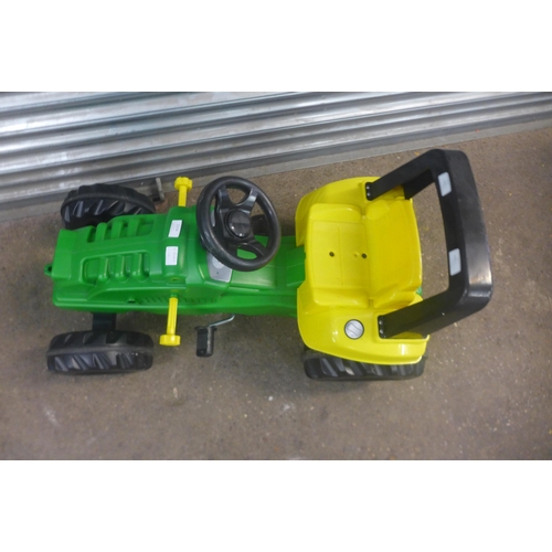 2224 - John Deere pedal tractor Go-kart - Police repossession