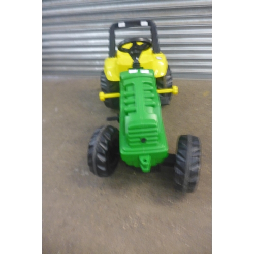 2224 - John Deere pedal tractor Go-kart - Police repossession