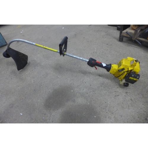 2240C - McCulloch 240 petrol strimmer