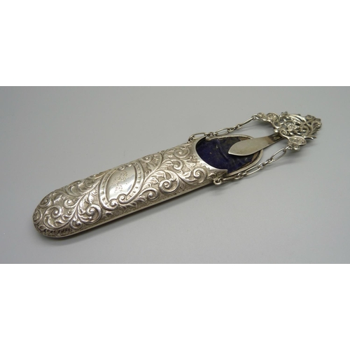 1003 - A Victorian silver spectacles holder with engraved initials, Chester 1895