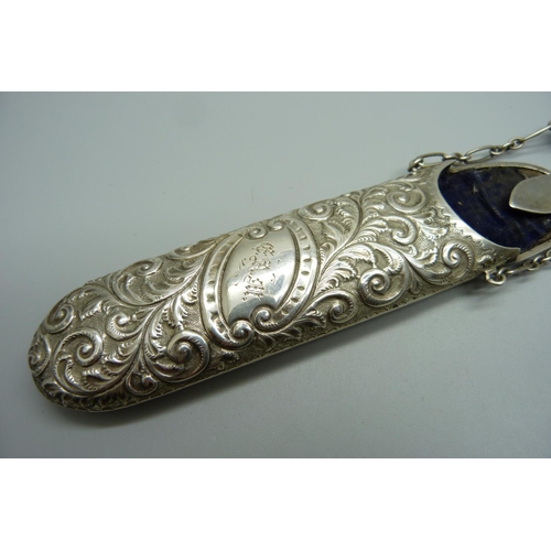 1003 - A Victorian silver spectacles holder with engraved initials, Chester 1895