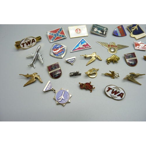 1011 - A collection of mainly aviation airline related badges