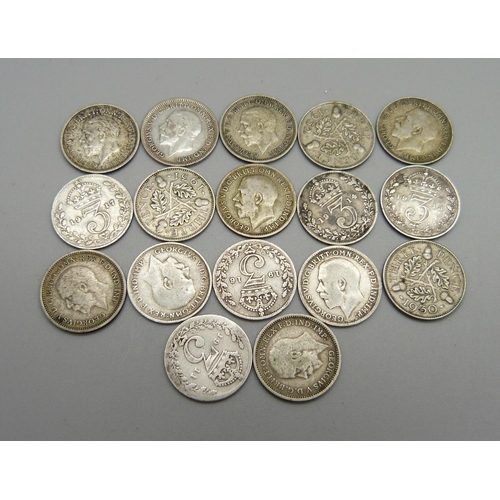 1012 - George V 3d coins 1911 to 1936, total weight 23g