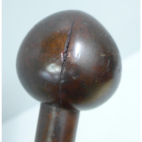 783 - An African knobkerrie, 84.5cm