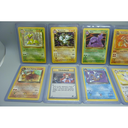 806 - Ten vintage rare Pokemon cards