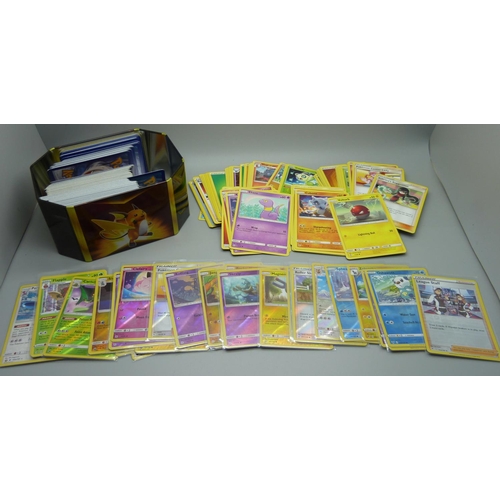 809 - 300 Common/uncommon/rare Pokemon cards and 30 reverse holo/holo cards