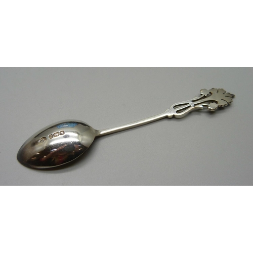 842 - A cased set of six silver spoons, Sheffield 1903, 74g