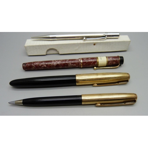 850 - A vintage Valentine Bakelite pen with original label and 14ct gold nib, a Parker fountain pen and pr... 