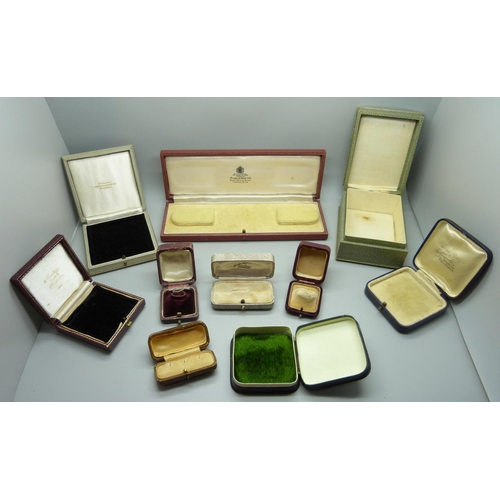 884 - Ten antique and vintage jewellery presentation boxes including Fortnum & Mason and Mappin & Webb, ri... 