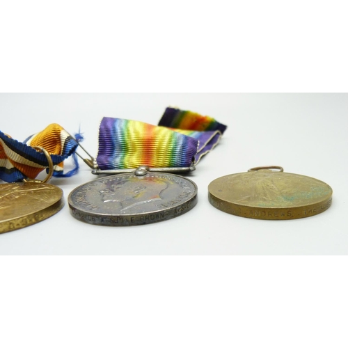 934 - Two pairs of WWI medals; to G-12845 Pte. P.O. Andrews, The Queen's Regiment and to SS-12106 A. Sjt F... 