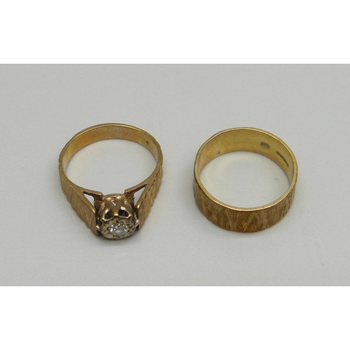 947 - A 9ct gold wedding ring with bark detail and matching engagement ring set with a diamond, 5.7g, K/L