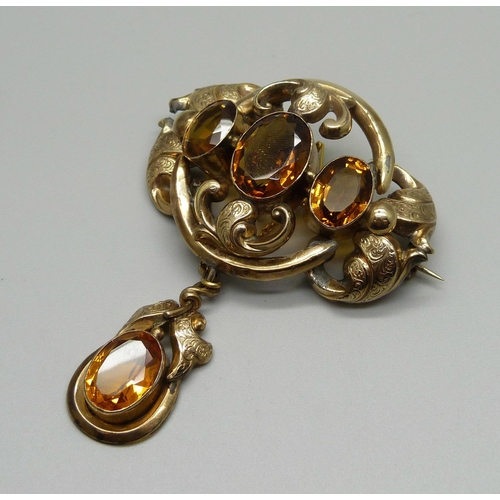 952 - A late Victorian brooch set with citrine, pin repaired