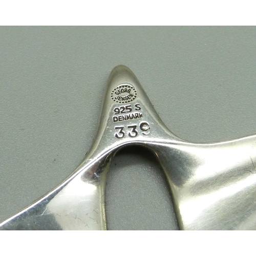 961 - A Georg Jensen silver brooch, marked 339, designed by Henning Koppel