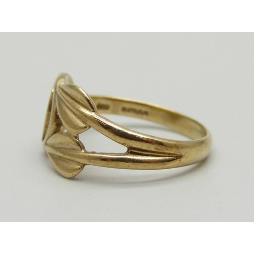 998 - A 9ct gold Carrick jewellery ring in McIntosh style,  2.2g, L