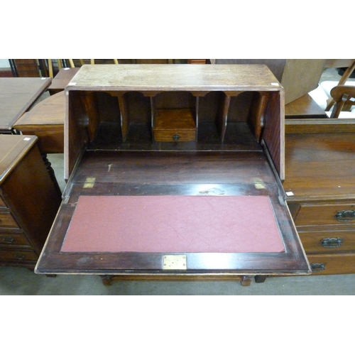 222 - An oak bureau