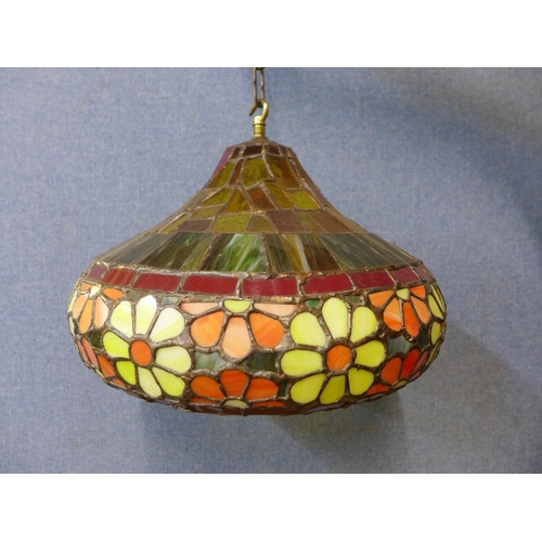 336 - A Tiffany style ceiling light shade