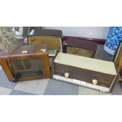 354 - Four vintage radios