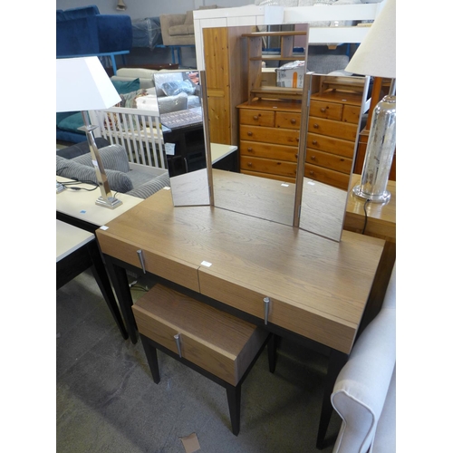 1583 - A stained oak effect dressing table and side table/bedside chest