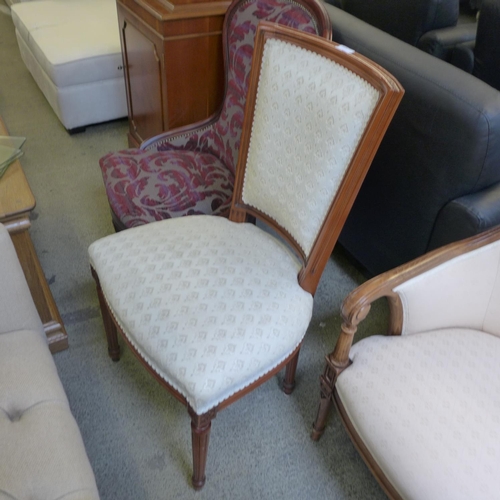 1609 - Mahogany and cream upholstered dining chairs