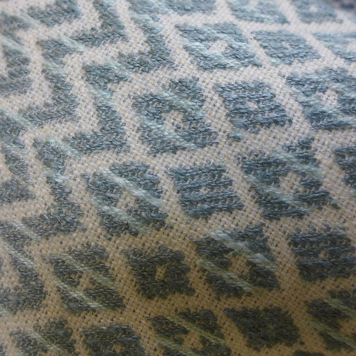 1615 - A pair of blue textured weave side chairs with patterned scatter cushions