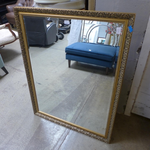 1620 - A gilt framed rectangular mirror