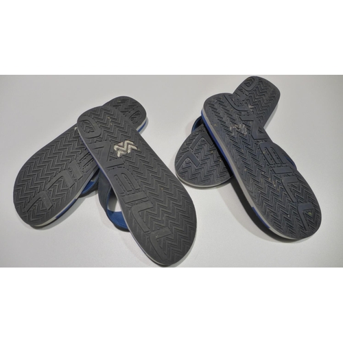 3128 - 2 Pairs of men's O'Neill flip-flops. sizes: 10 & 11 * this lot is subject to VAT