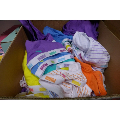 3136 - Quantity of girl's Puma pants (loose) - mixed sizes & colours * this lot is subject to VAT