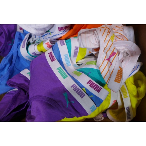 3136 - Quantity of girl's Puma pants (loose) - mixed sizes & colours * this lot is subject to VAT