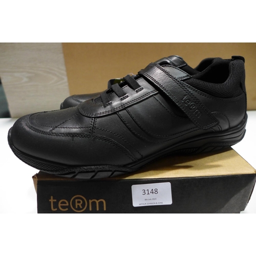 3148 - Pair of children's black Term school trainers - UK size: 8 * this lot is subject to VAT