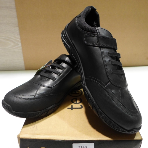 3148 - Pair of children's black Term school trainers - UK size: 8 * this lot is subject to VAT