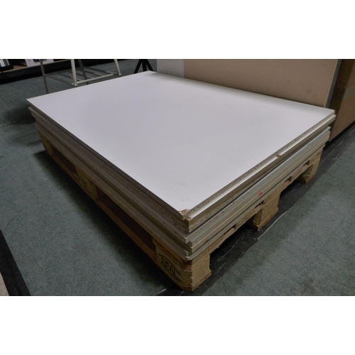 3156 - A pallet of MDF off cuts   * This lot is subject to vat