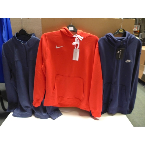 3161 - 3 men's tops incl. 2 Nike hoodies & a Callaway zip-up - mixed sizes & colours * this lot is subject ... 