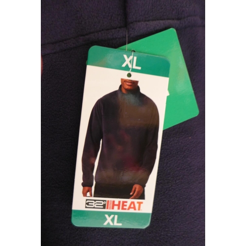 3165 - 4 Men's 32°heat blue sweaters - XL * this lot is subject to VAT