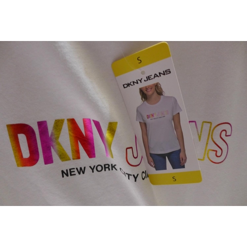 3169 - 2 Women's white DKNY Jeans T-shirts - sizes: S & M * this lot is subject to VAT