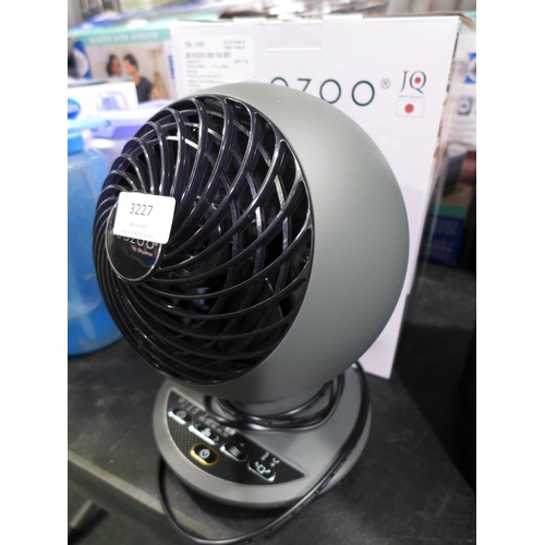 3227 - Iris Woozoo Desk Fan Grey  (296-290)   * This lot is subject to vat