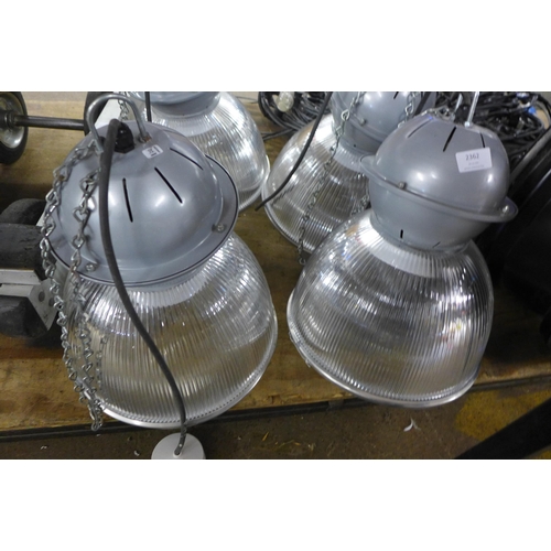 2362 - 4 outside lights for factory use