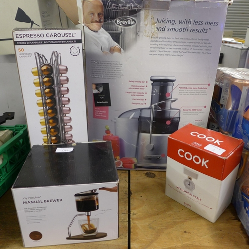 2377 - Professional juice extractor, boxed, mechanical scale, Espresso carousel and a Manual Brewer