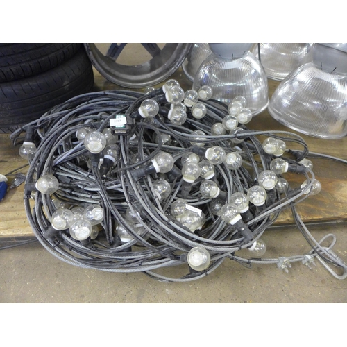 2397 - Large set of LED bulb string lights