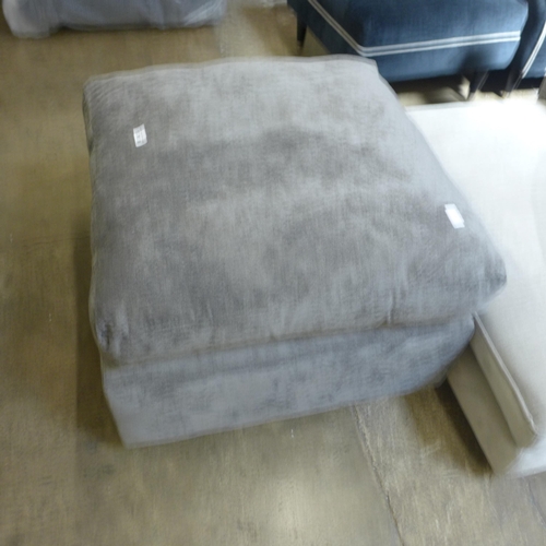 1643 - A light grey velvet cushioned top footstool