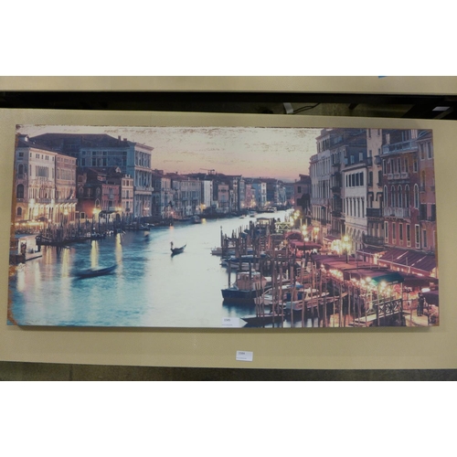 1585 - Venetian scene print on canvas (98 x 46cm)