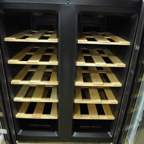 2200 - Klarstein 24 bottle wine chiller - W