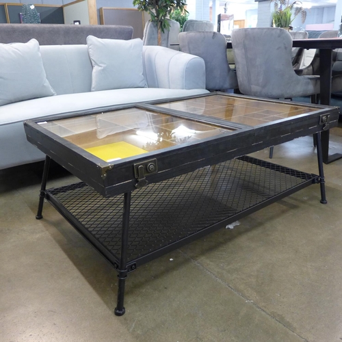 1302 - A collectors cabinet coffee table