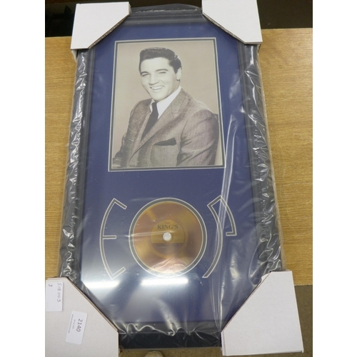 2140 - Elvis Presley Gold Disc/Real Hair framed print, new in box, RRP £500+