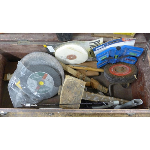 2041 - Box of miscellaneous tools and other items including trimming edge, foot pump, trowels, mallet, dril... 