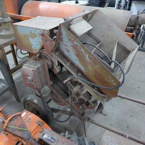 2005 - Pneulec Royer compost shredder mixer for grading soil - failed electrical safety test due to earth c... 