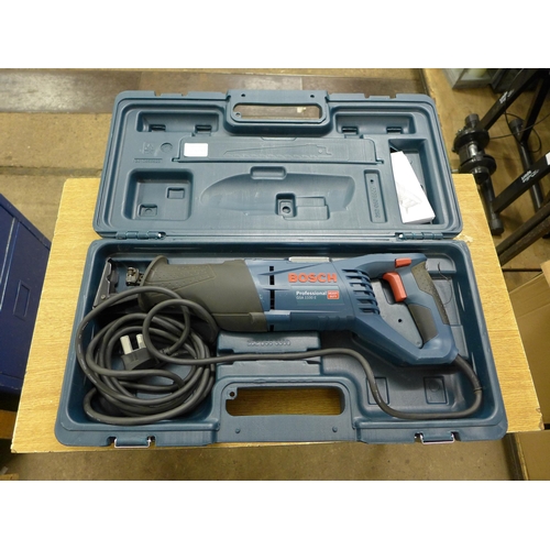 2015 - Bosch Professional GSA1100E heavy duty reciprocating saw in case - W (240v, 1100w)