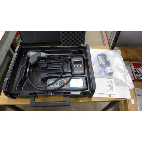 2054 - Testo flue gas analyser - in case