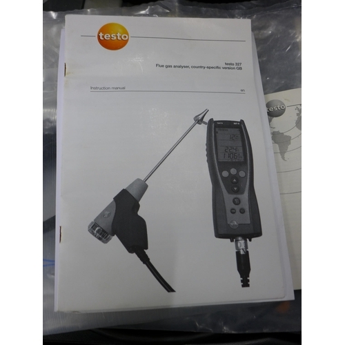 2054 - Testo flue gas analyser - in case