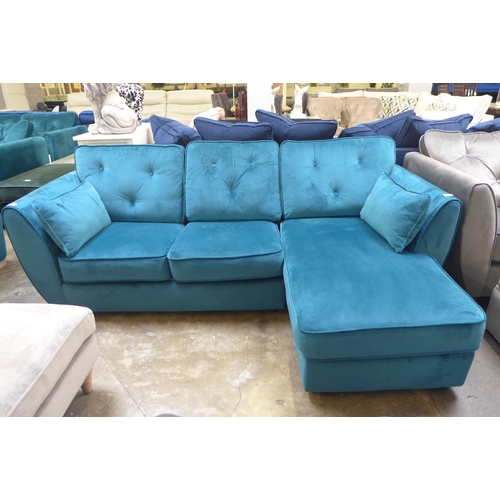 1431 - A Hoxton aquamarine velvet RHF corner sofa